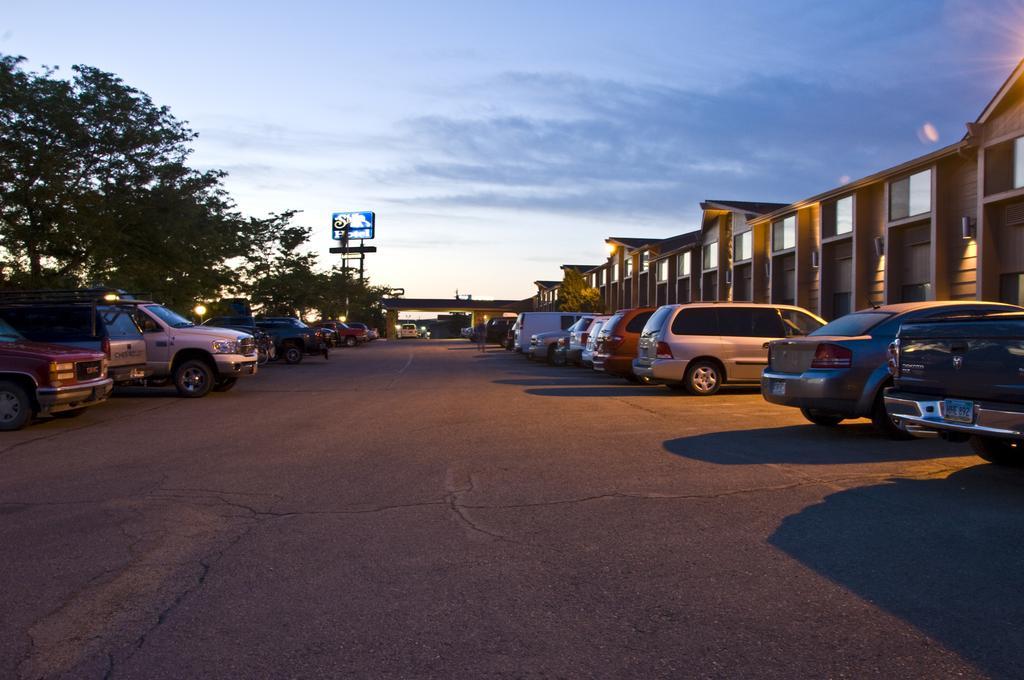 Super 8 By Wyndham Casper East/Evansville Exterior photo
