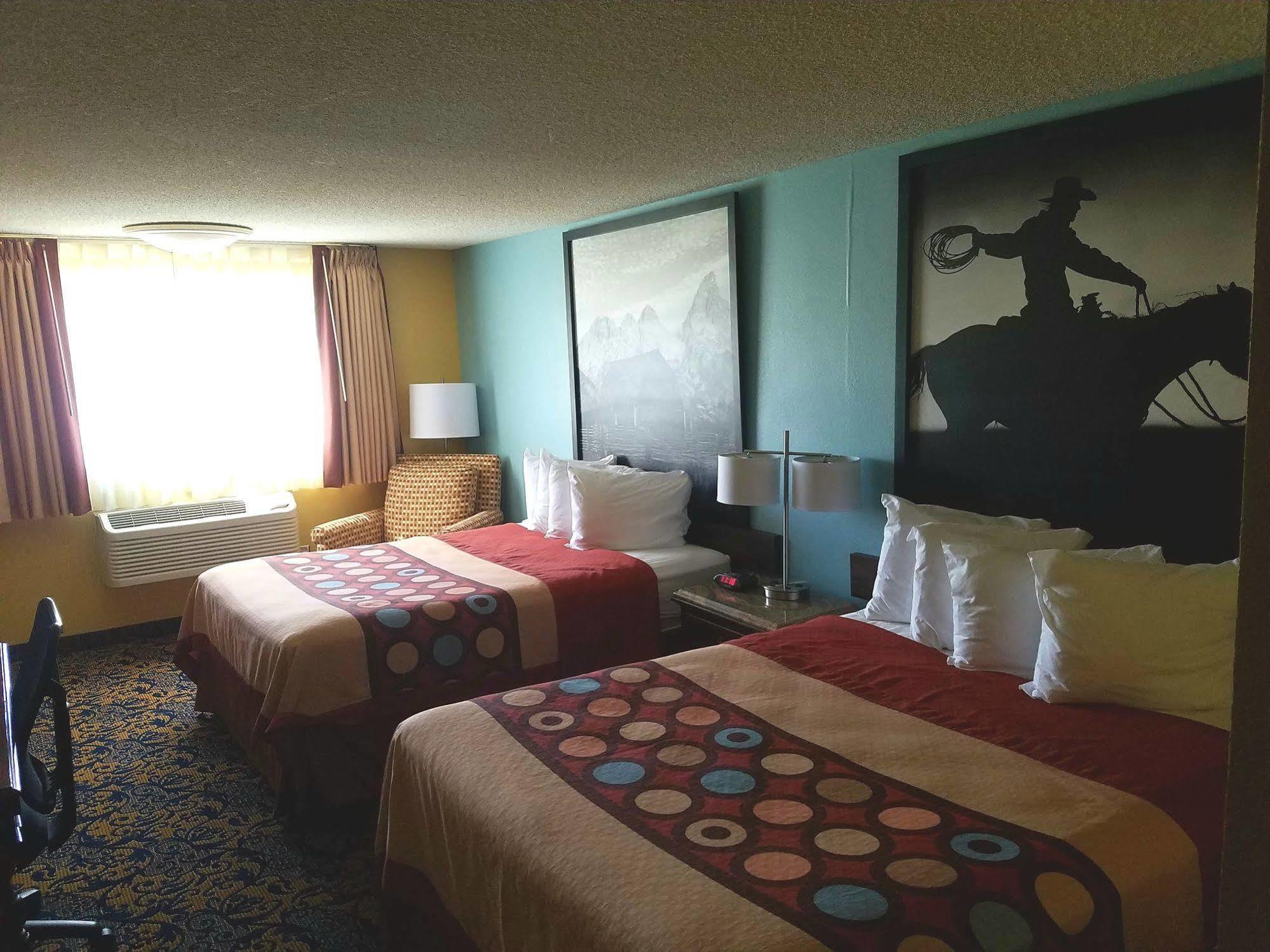 Super 8 By Wyndham Casper East/Evansville Exterior photo